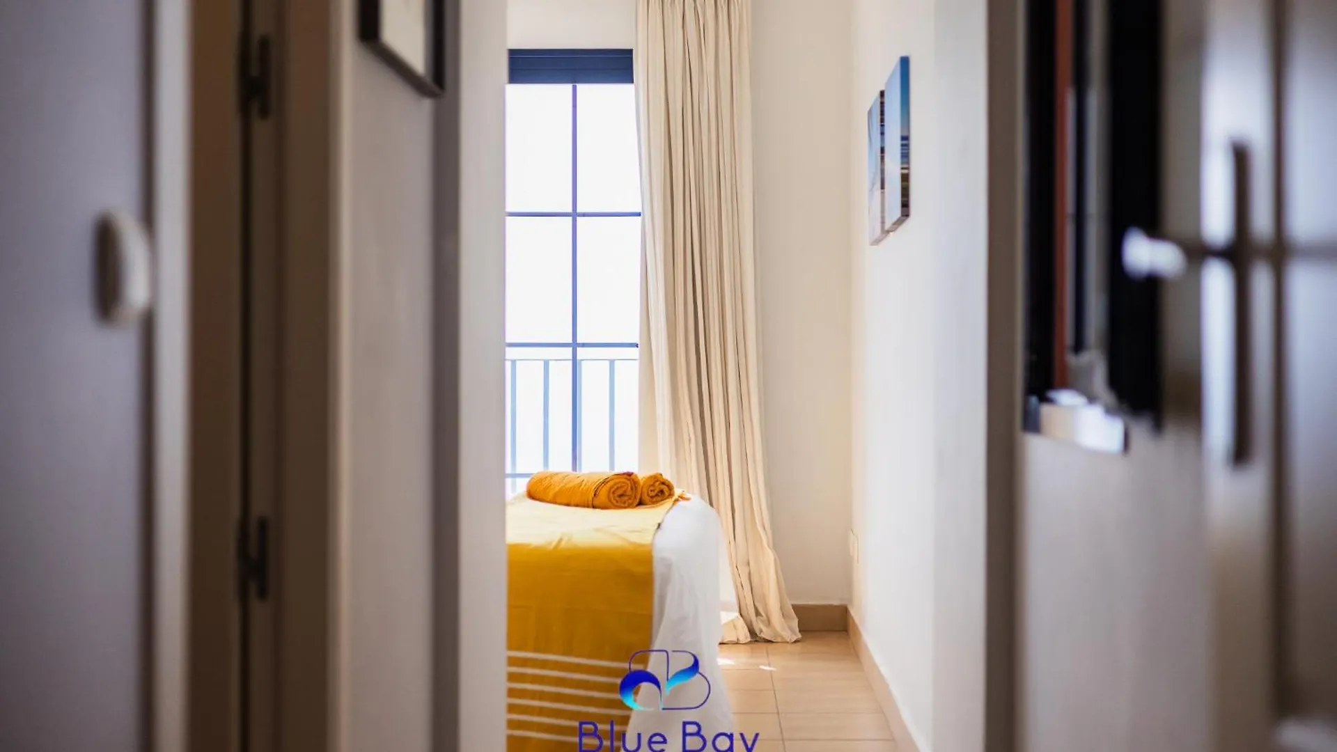 Lynnes Balcony Apartment La Herradura