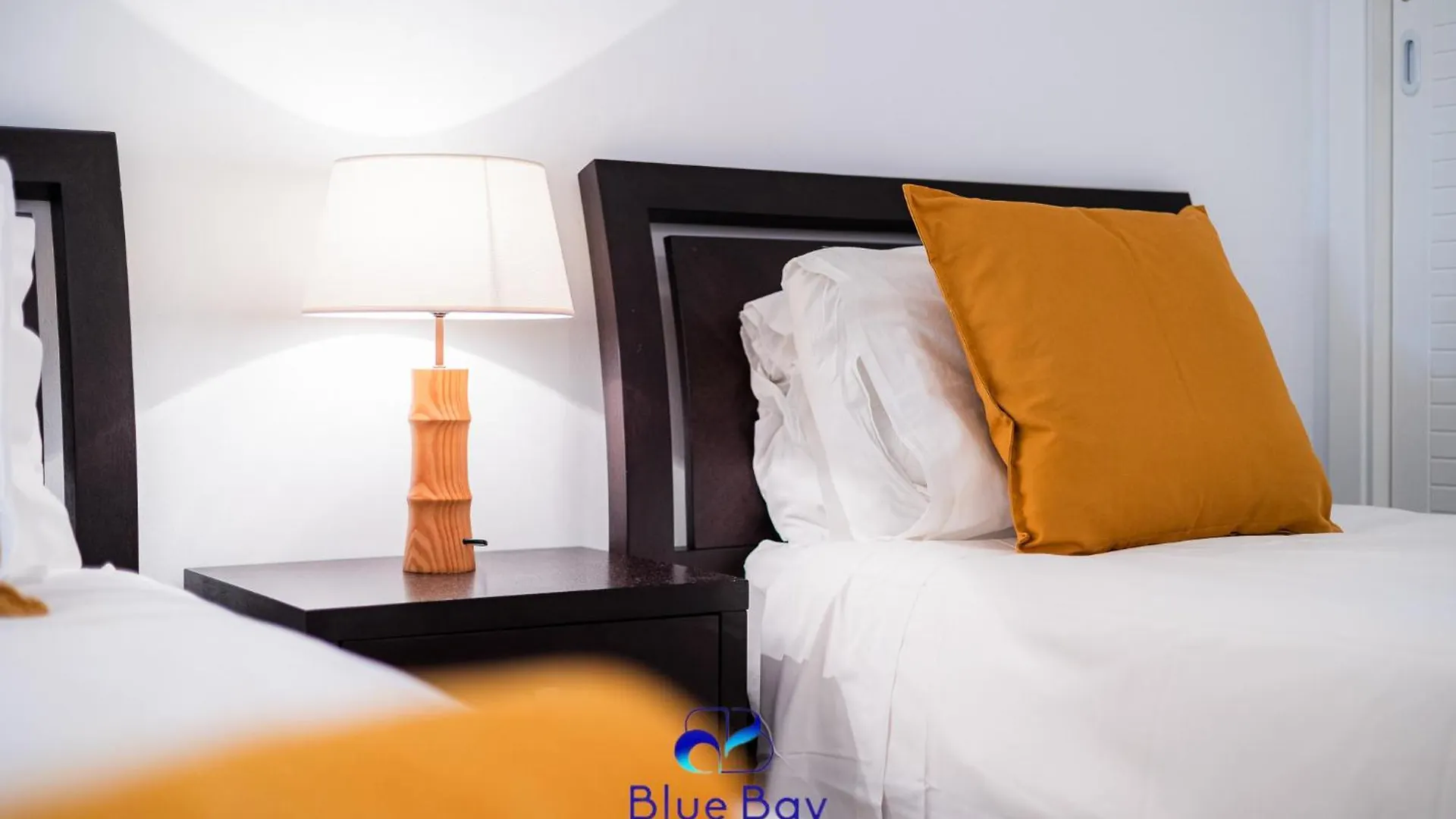 Lynnes Balcony Apartment La Herradura