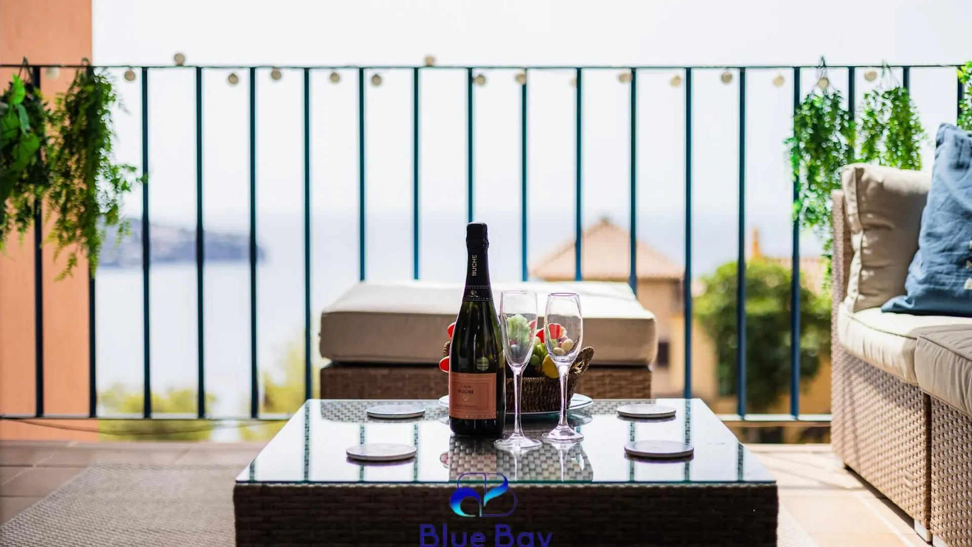 Lynnes Balcony Apartment La Herradura