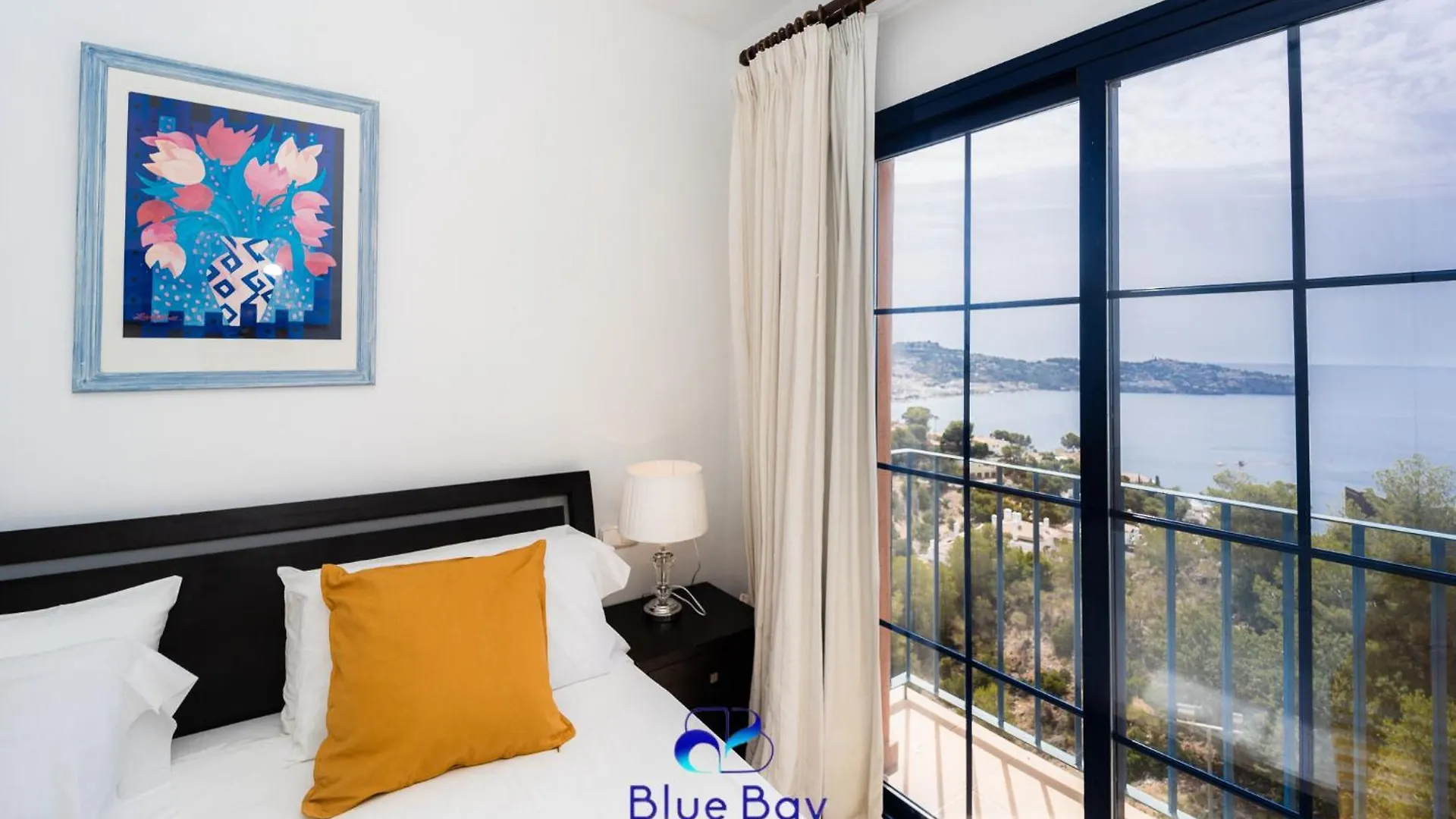Lynnes Balcony Apartment La Herradura