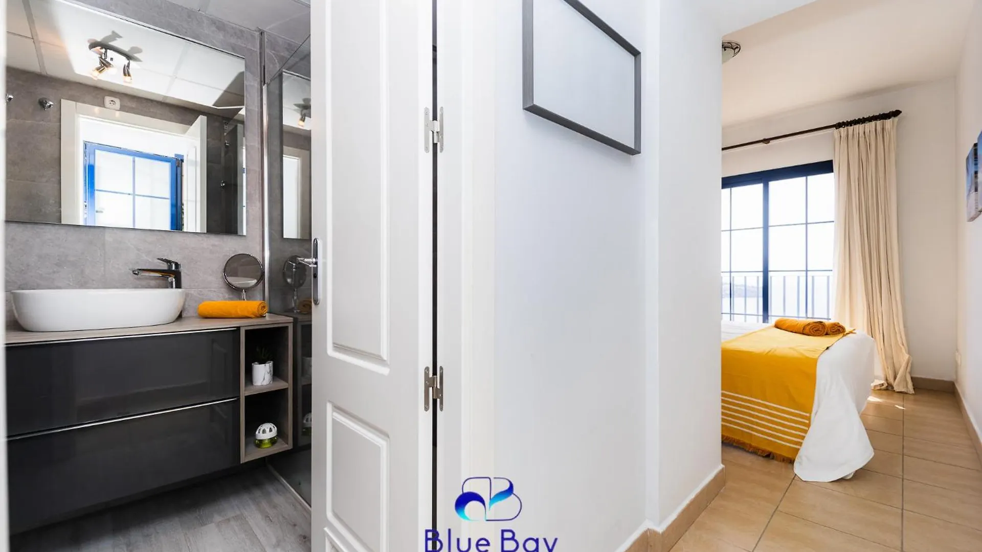 Lynnes Balcony Apartment La Herradura